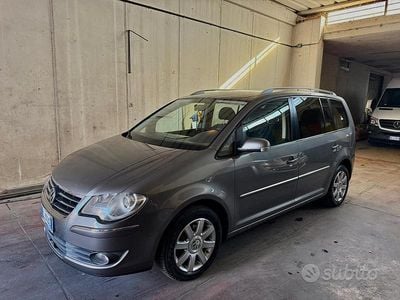 Usata VW Touran Trendline 109 CV (80 kW) 2008 Grigio Monovolume