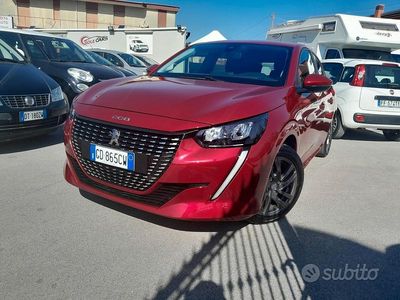 Usata Peugeot 208 74 CV (54 kW) 2021 Rosso Utilitaria
