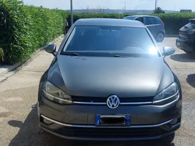 Usata VW Golf VII Business 116 CV (85 kW) 2017 Berlina