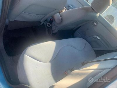 Begagnad Citroën C3 2004 Blå Halvkombi