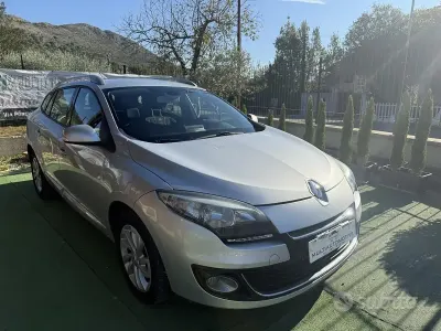 Usata Renault Mégane GrandTour 110 CV (80 kW) 2013 Grigio Station wagon