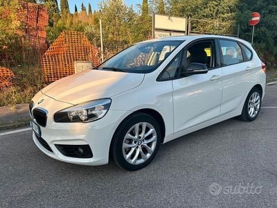 Usata BMW 216 Active Tourer Luxury Line 116 CV (85 kW) 2016 Bianco Monovolume