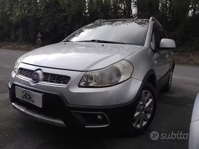 Usata Fiat Sedici Dynamic 134 CV (98 kW) 2009 Grigio SUV