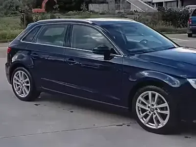 Usata Audi A3 105 CV (77 kW) 2019 Blu Berlina