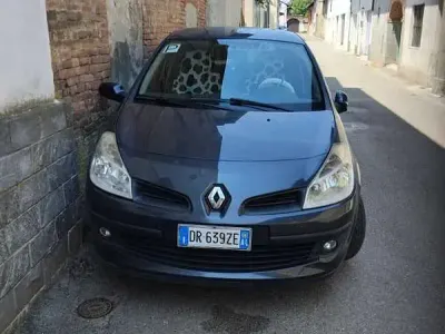 Usata Renault Clio II Rip Curl 75 CV (55 kW) 2008 Grigio Berlina