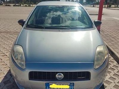Usata Fiat Grande Punto Emotion 120 CV (88 kW) 2007 Grigio Utilitaria