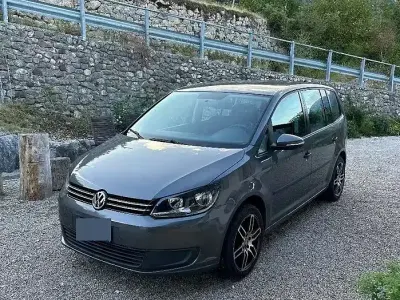Usata VW Touran 105 CV (77 kW) 2014 Grigio Monovolume
