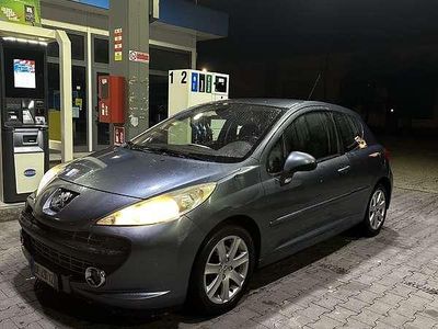 Gebraucht Peugeot 207 109 PS (80 kW) 2008 Limousine