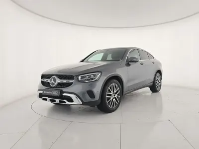Usata Mercedes GLC300 245 CV (180 kW) 2022 Grigio SUV