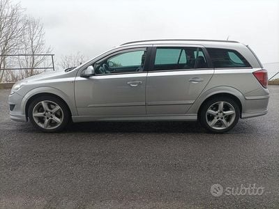 Usata Opel Astra Cosmo 75 CV (55 kW) 2010 Grigio Station wagon