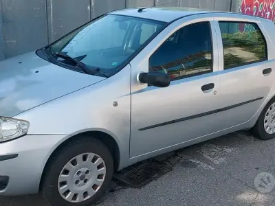Occasion Fiat Punto Classica 60 ch (44 kW) 2009 Gris Citadine