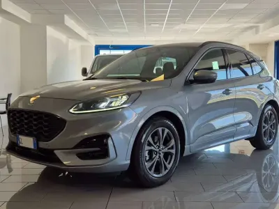 Usata Ford Kuga ST-Line X 120 CV (88 kW) 2022 Grigio SUV