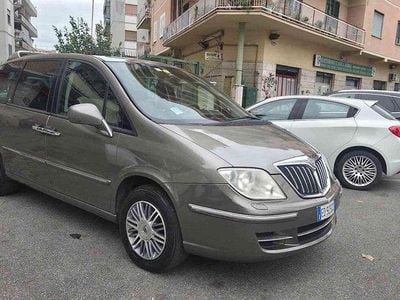 Usata Lancia Phedra 136 CV (100 kW) 2010 Grigio Monovolume