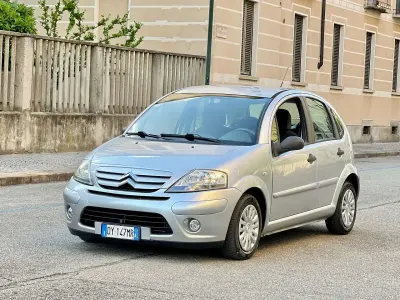 Usata Citroën C3 73 CV (53 kW) 2010 Grigio alluminio metallizzato Utilitaria