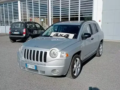 Usata Jeep Compass Limited 140 CV (102 kW) 2008 Grigio SUV