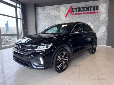 Usata VW T-Roc R-line 150 CV (110 kW) 2023 Nero SUV