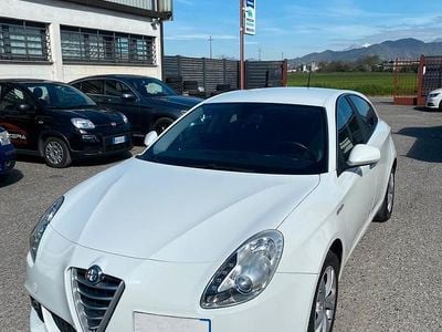 Usata Alfa Romeo Giulietta Progression 105 CV (77 kW) 2010 Bianco Utilitaria