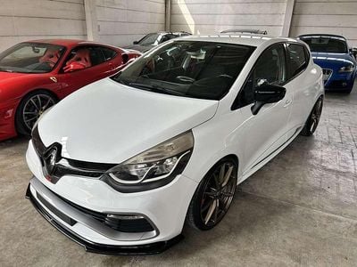 Second-hand Renault Clio IV 200 CP (147 kW) 2015 Alb Berlinǎ