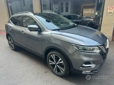 Usata Nissan Qashqai N-Connecta 110 CV (80 kW) 2018 Grigio SUV