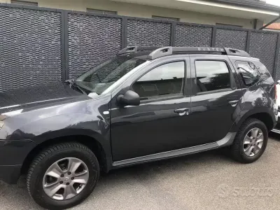 Usata Dacia Duster 125 CV (91 kW) 2014 Grigio SUV