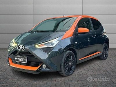 Usata Toyota Aygo Connect Style 72 CV (52 kW) 2020 Nero Utilitaria