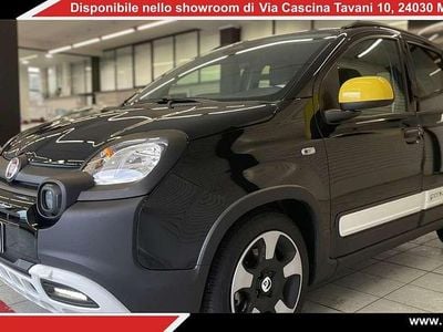Usata Fiat Panda Cross Cross 69 CV (50 kW) 2025 Nero cinema Utilitaria