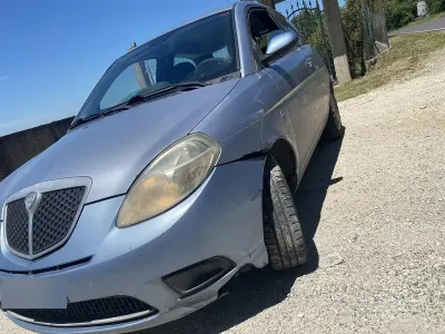 Usata Lancia Ypsilon 90 CV (66 kW) 2009 Utilitaria
