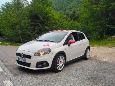 Usata Abarth Punto 155 CV (114 kW) 2008 Utilitaria