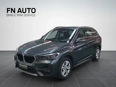 Usado BMW X1 Advantage 125 CV (91 kW) 2021 Gris SUV