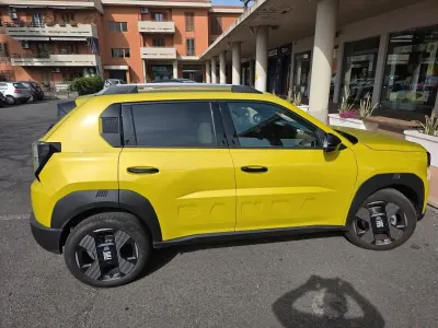 Nuova Fiat Grande Panda La Prima 100 CV (73 kW) 2026 Giallo Utilitaria