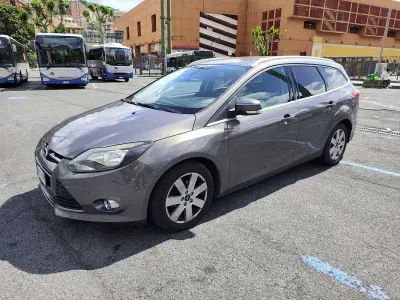 Usata Ford Focus 116 CV (85 kW) 2012 Marrone Station wagon