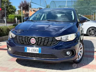 Usata Fiat Tipo Business 95 CV (69 kW) 2017 Blu Berlina