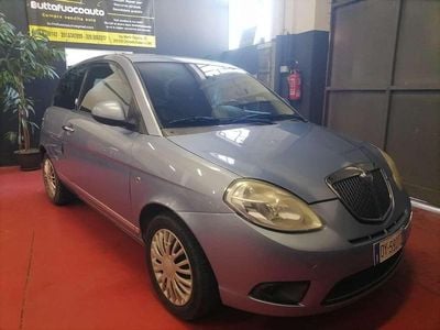 Usata Lancia Ypsilon 78 CV (57 kW) 2009 Blu/azzurro Utilitaria