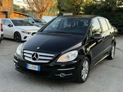 Usata Mercedes B180 Premium 109 CV (80 kW) 2011 Other Utilitaria