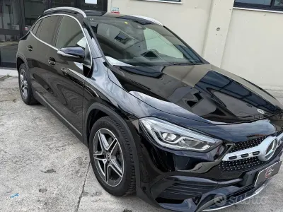 Usata Mercedes GLA180 Premium 116 CV (85 kW) 2021 Nero SUV