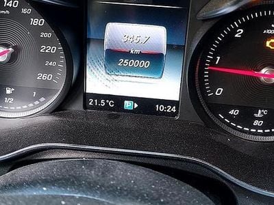 Usata Mercedes GLC250 2017 Bianco SUV