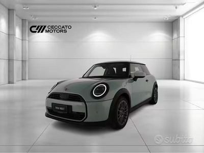 Usata Mini Cooper Classic 156 CV (114 kW) 2024 Azzurro Utilitaria