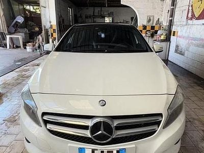 Usata Mercedes A180 109 CV (80 kW) 2013 Bianco Berlina