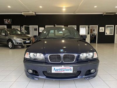 usata BMW 325 i cat 4 porte