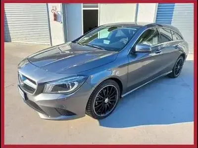 Usata Mercedes CLA200 136 CV (100 kW) 2016 Grigio Berlina