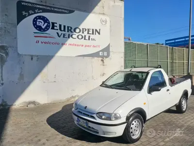 Usata Fiat Strada 69 CV (50 kW) 2001 Pick-up