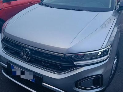 Usata VW T-Roc 150 CV (110 kW) 2023 Grigio SUV