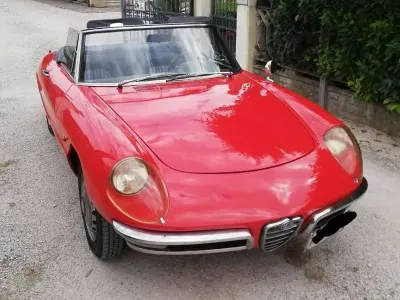 Usata Alfa Romeo Spider 111 CV (81 kW) 1967 Rosso Cabrio