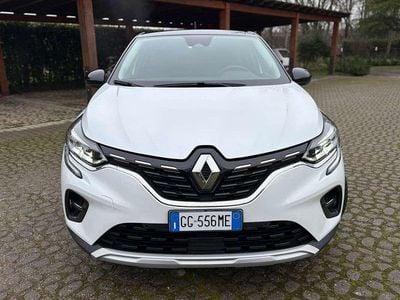 Usata Renault Captur Intens 140 CV (102 kW) 2021 Bianco SUV