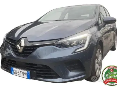 Usata Renault Clio V Business 90 CV (66 kW) 2021 Grigio Berlina