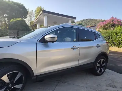 Usata Nissan Qashqai N-Connecta 110 CV (80 kW) 2016 SUV
