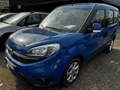 Usata Fiat Doblò 120 CV (88 kW) 2018 Blu Monovolume