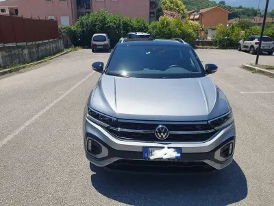 Usata VW T-Roc R-line Plus 116 CV (85 kW) 2025 Grigio SUV