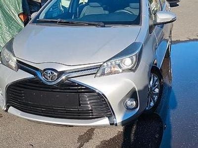 Usata Toyota Yaris 90 CV (66 kW) 2015 Utilitaria
