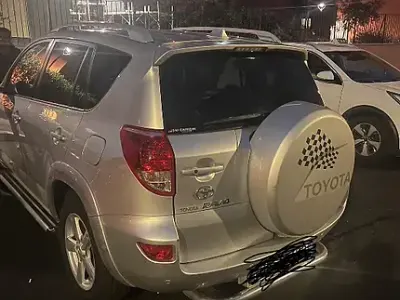 Usata Toyota RAV4 177 CV (130 kW) 2008 Grigio SUV